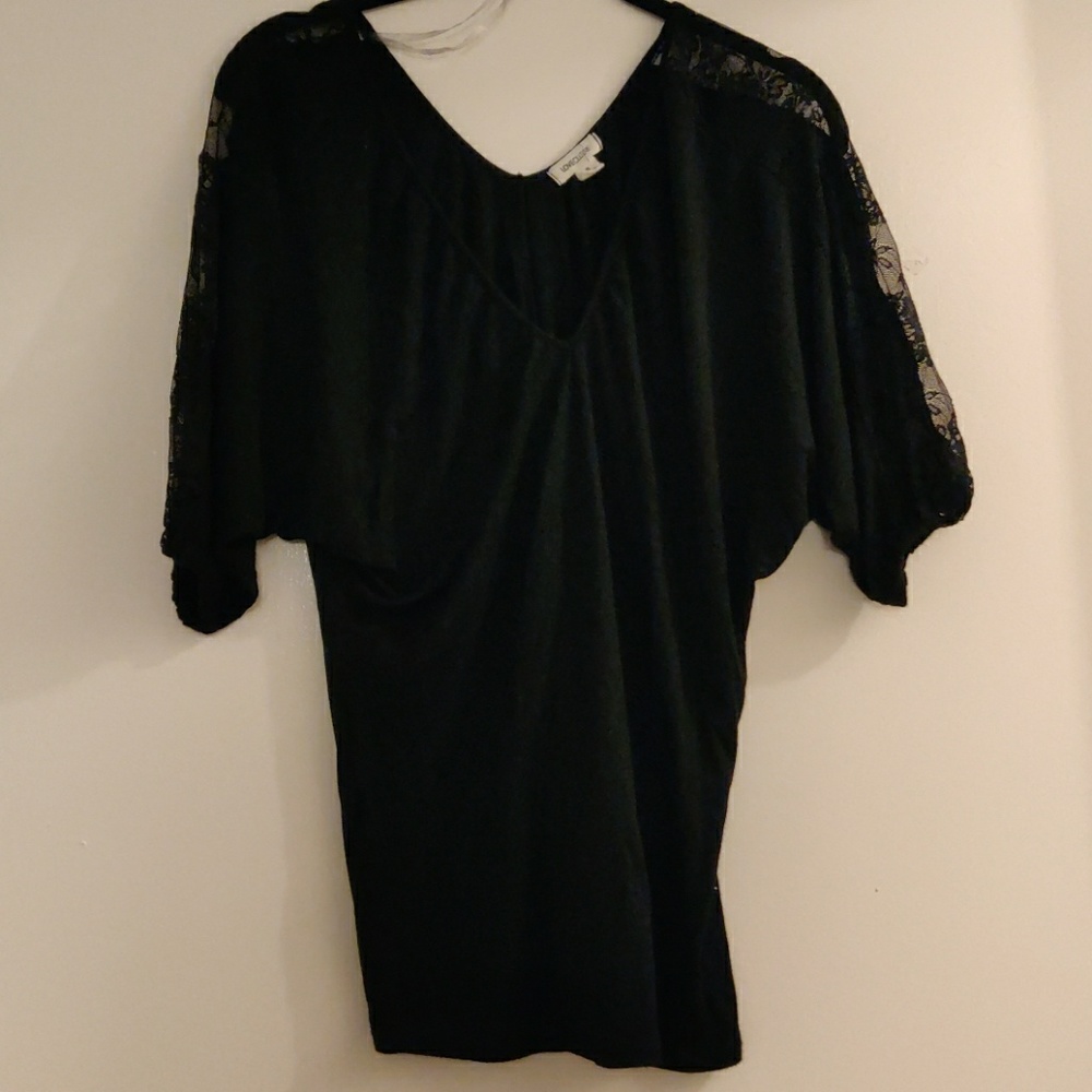 Love Culture V-neck Top Small